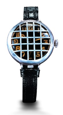 đồng hồ đeo tay nam đầu tiên được Hải quân Đức giới thiệu