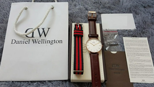 Mặt đồng hồ DW
