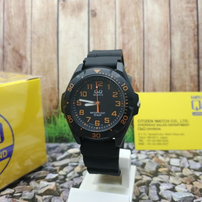 Đồng Hồ Nam Q&Q QQ-VR70J007Y