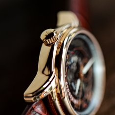 dong-ho-aries-gold-ag-g9005a-rg-bk