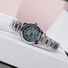 dong-ho-atlantic-swiss-at-203354107bk-diamond