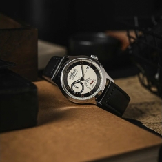 dong-ho-atlantic-swiss-at-537824123