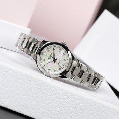 dong-ho-atlantic-swiss-at-203354107-diamond